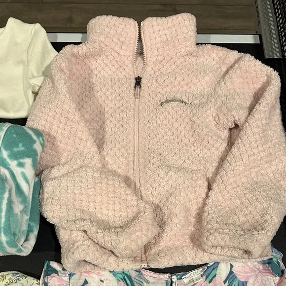 NWT/GUC Girls 3T thru 5/6 clothing bundle 17 piece bundle - Picture 10 of 14